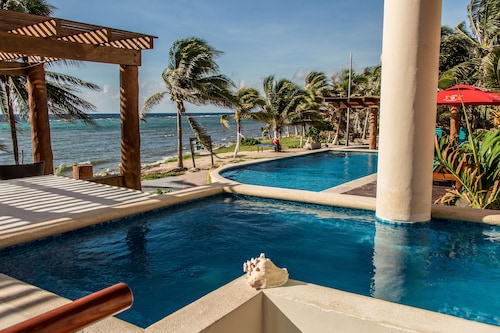 Aquastar Hotel & Apartments