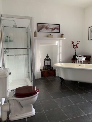 Double Room (Four Poster) | Desk, free WiFi, bed sheets