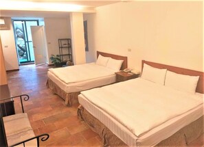 Gallery Quadruple Room | Down comforters, desk, blackout drapes, soundproofing - The Deer Resort (Yuchi)