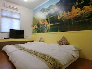 Desk, blackout curtains, rollaway beds, free WiFi