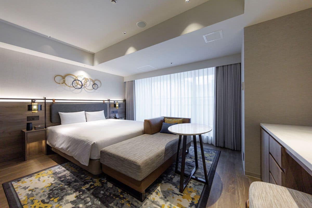 Premium bedding, down comforters, desk, soundproofing