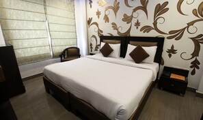 Premium Double Room | Minibar, desk, iron/ironing board, rollaway beds - The Gera's (New Delhi)