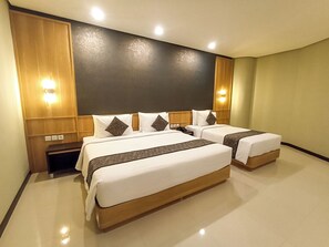 Family with Balcony | Minibar, in-room safe, desk, blackout drapes - Samara Resort (Batu)