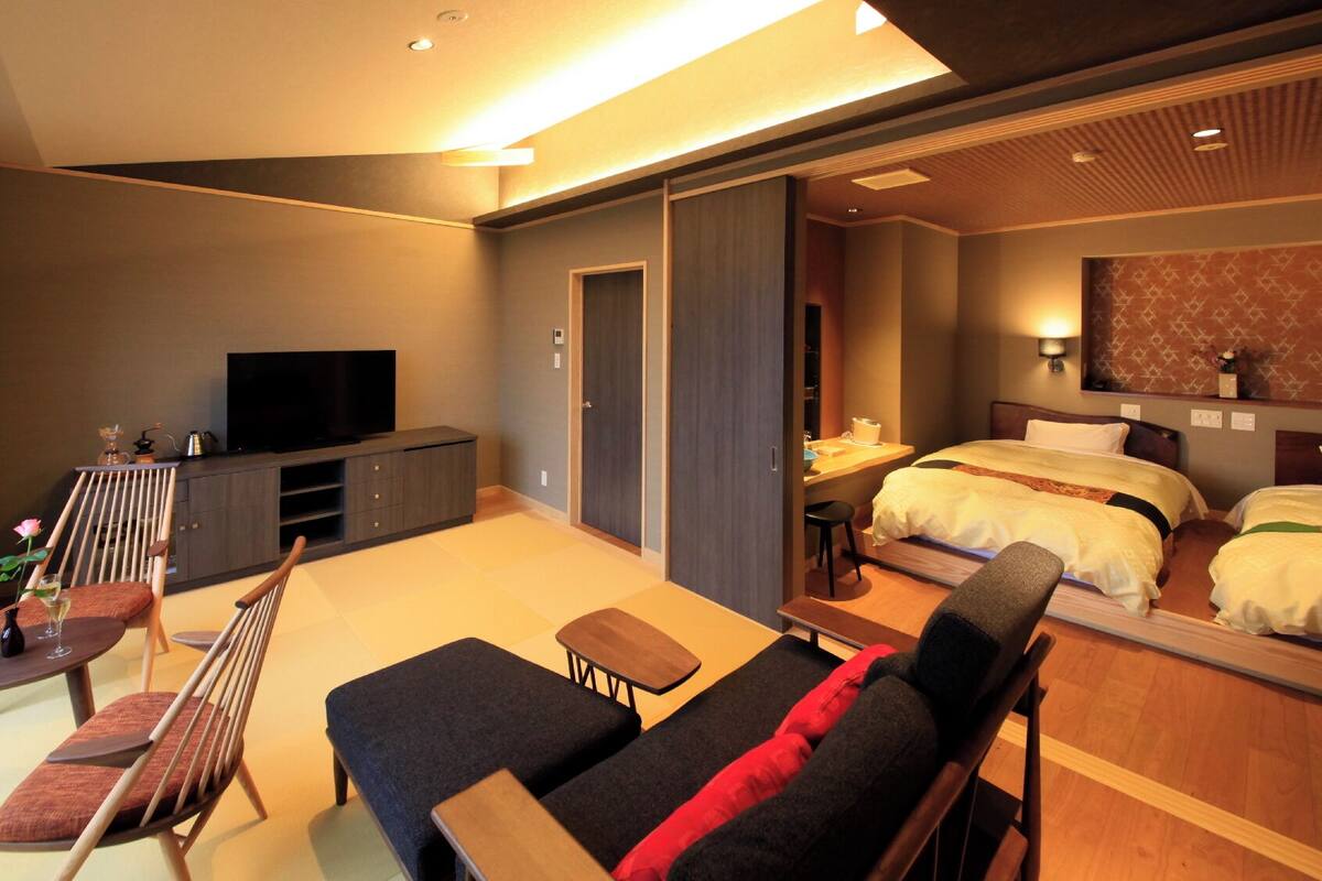 [Annex] S JP-Style, Open-Air Bath, Premium Kaiseki Included, Non Smoking (No Under 13s) | Down comforters, in-room safe, blackout drapes, individually decorated