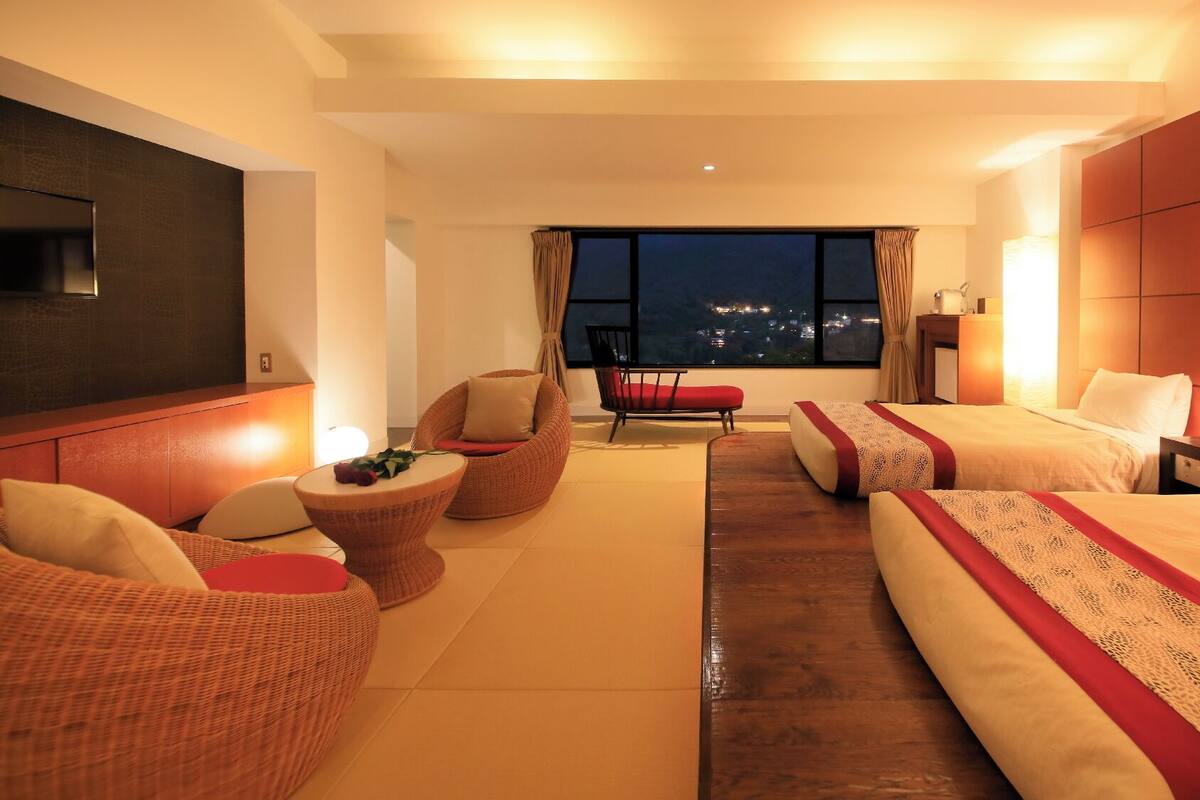 [Main Building]Japan-Style (Private Bathroom, Mountain View), Premium Kaiseki Included, Non Smoking  | Down comforters, in-room safe, blackout drapes, individually decorated