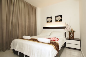 Standard Room | Desk, iron/ironing board, free WiFi - New Century Hotel (Malacca City)