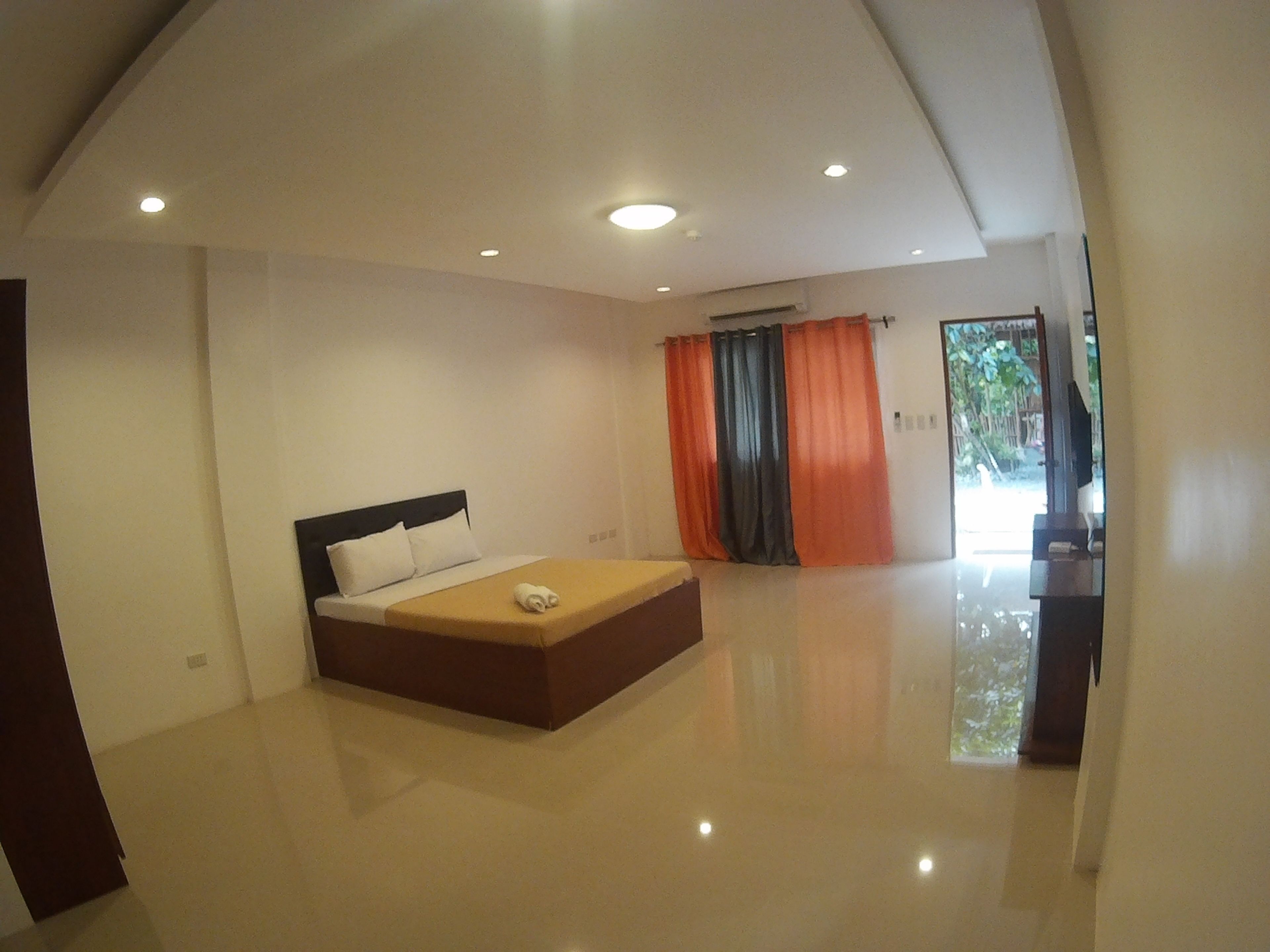 standard room | desk, rollaway beds, free wifi