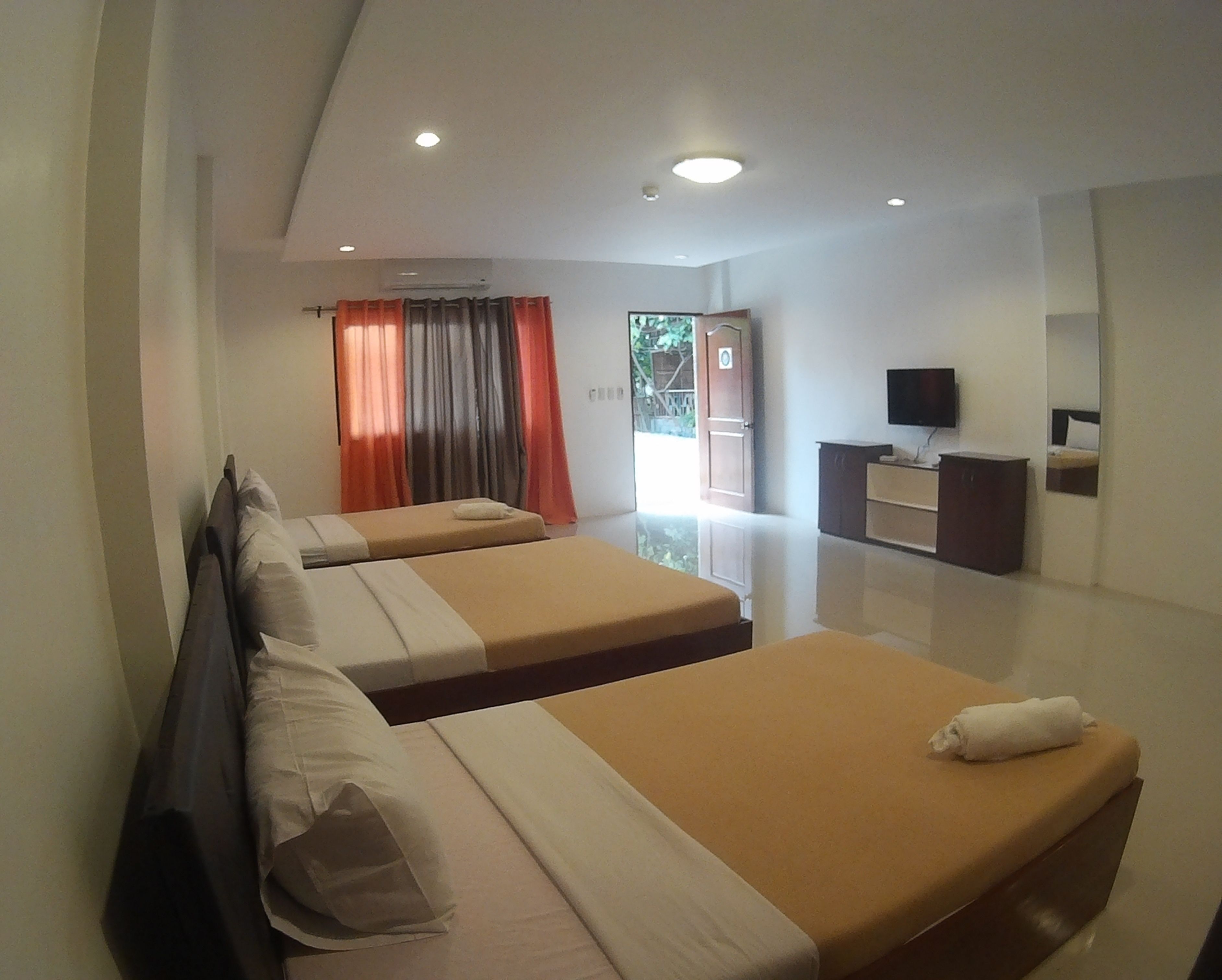 junior suite | desk, rollaway beds, free wifi