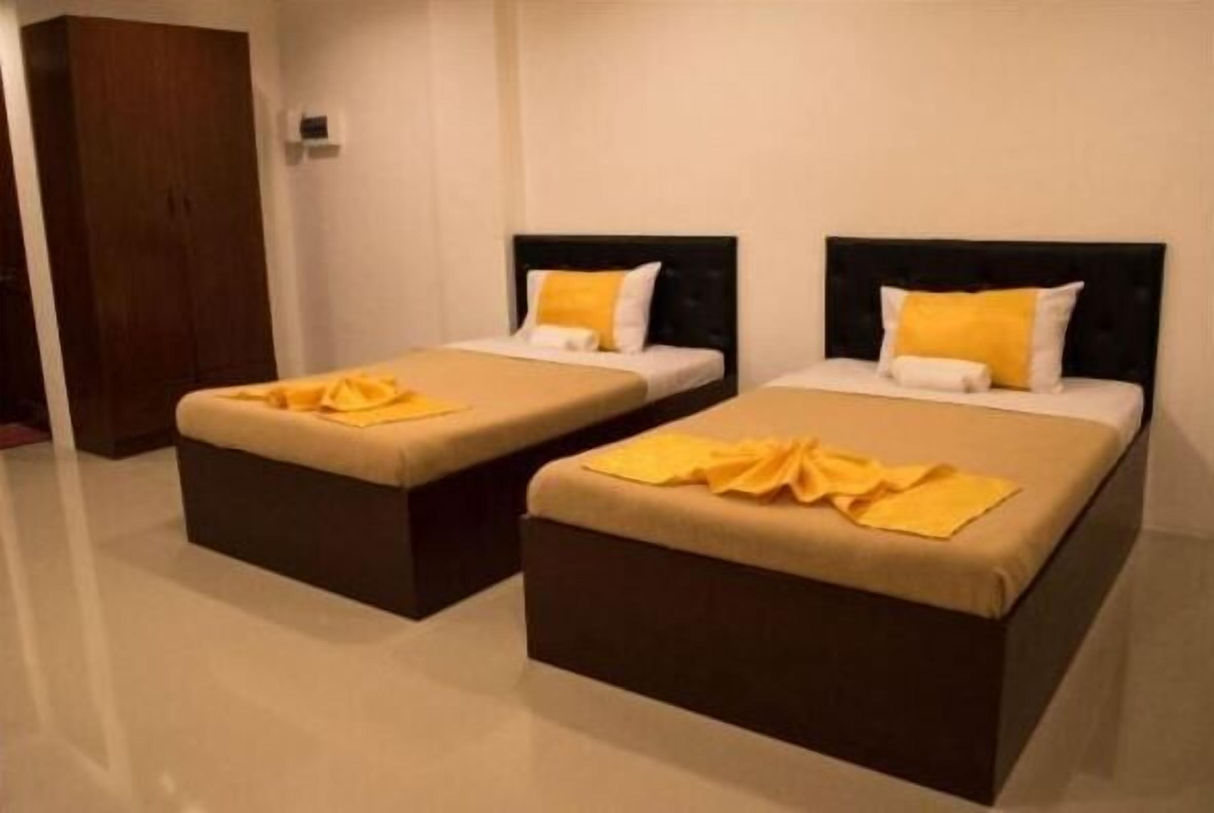 standard room | desk, rollaway beds, free wifi