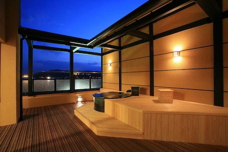 Japanese Western Style Room, Type G, Open-air Bath | Balcony
