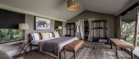 Honeymoon Suite