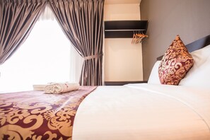 Deluxe Double Room | Desk, soundproofing, iron/ironing board, free WiFi