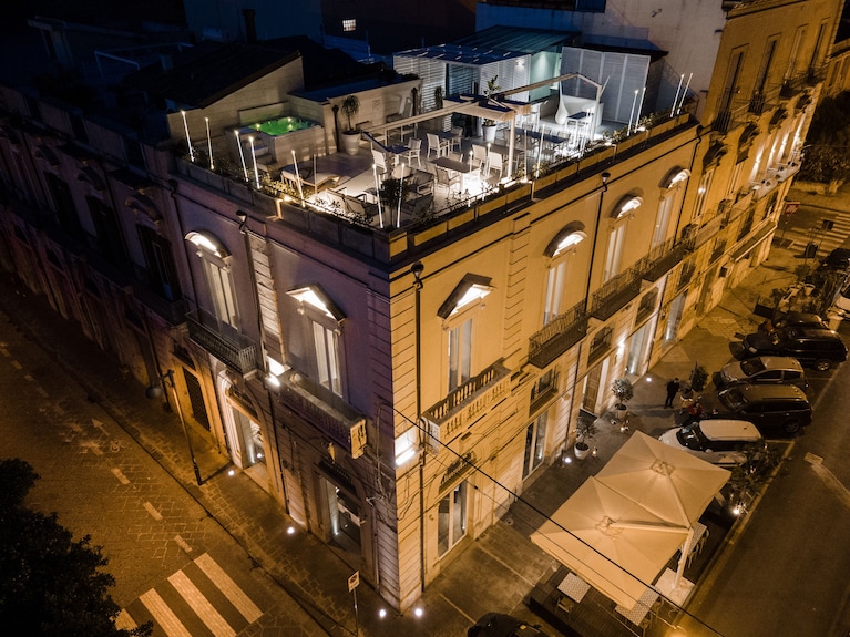 Syracuse’s Ancient Heart: A Guide to the Most Charming Luxury Hotels in Ortigia