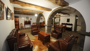 Unclassified image, 4 of 50, button - Quinta do Martelo (Angra do Heroismo)