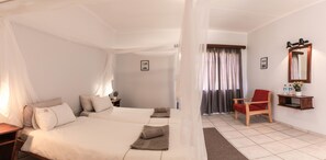 Standard Twin Room | In-room safe, desk, WiFi - Maltahohe Hotel (Maltahohe)