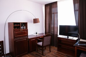 LCD TV - Hotel Dvin (Pavlodar)