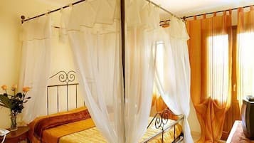 Desk, free WiFi, bed sheets, wheelchair access