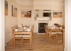 Petit déjeuner anglais compris tous les jours