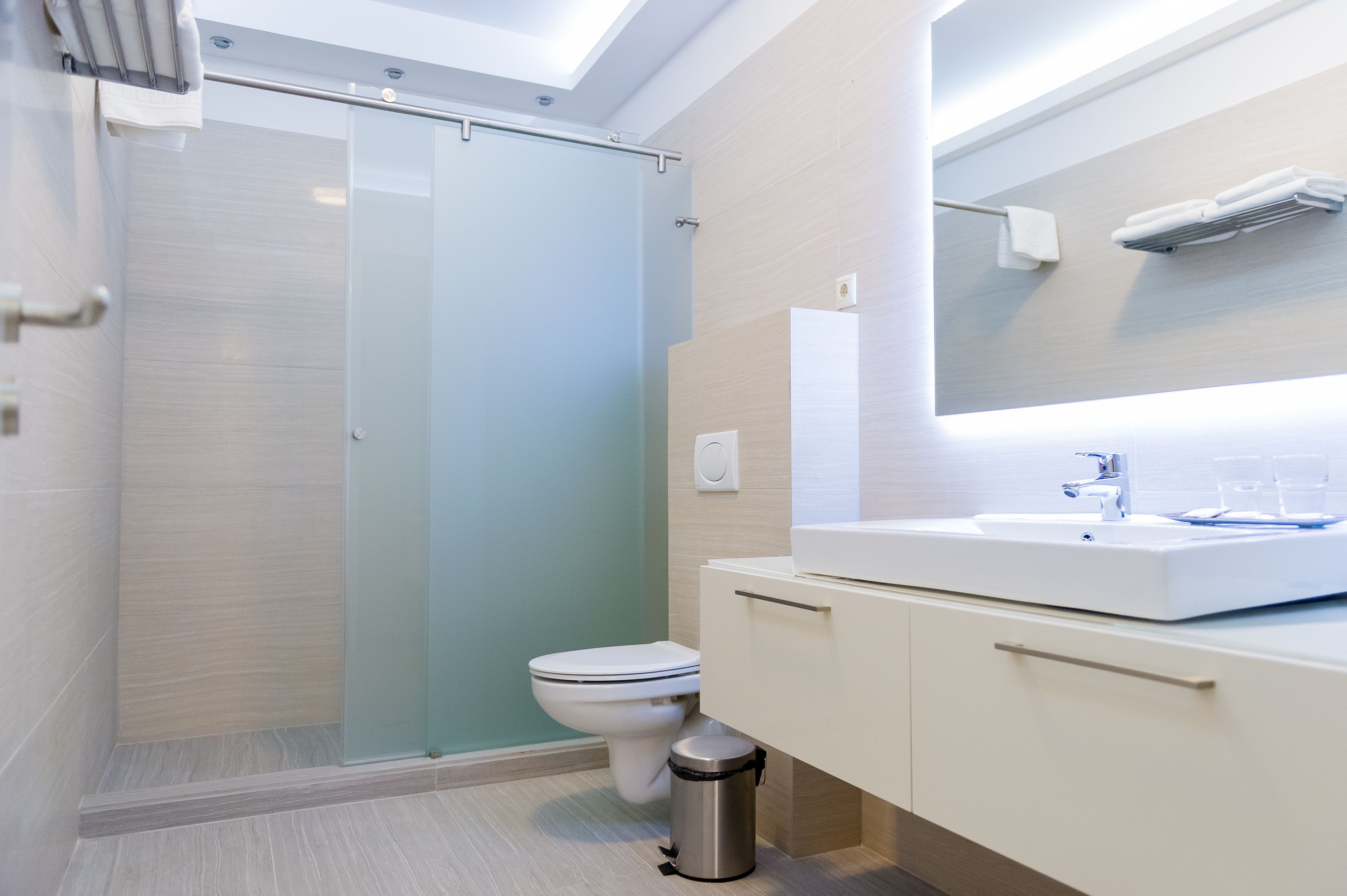 superior room, 1 bedroom | bathroom | shower, free toiletries, hair dryer, towels