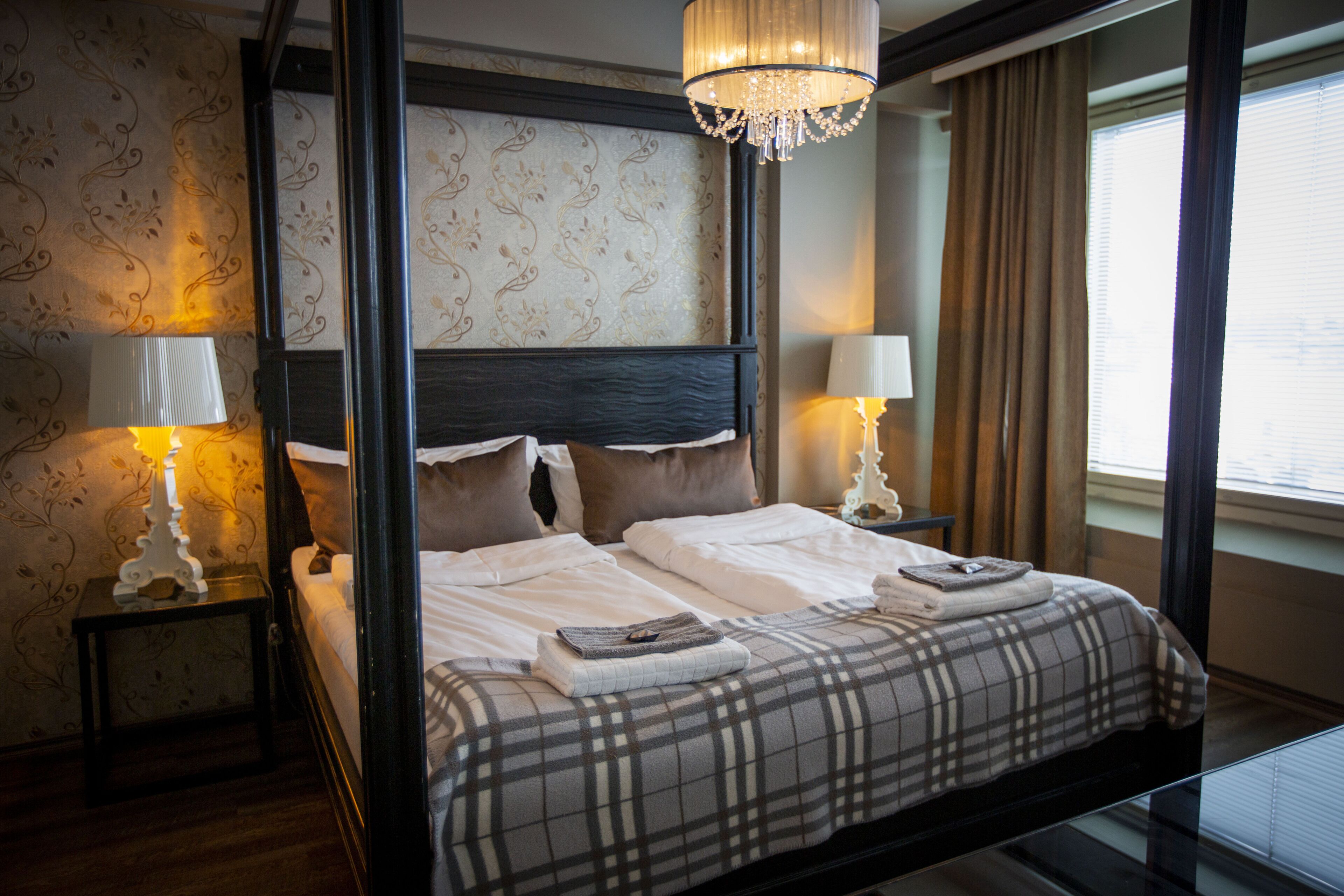 junior suite (double) | 1 bedroom, desk, soundproofing, iron/ironing board