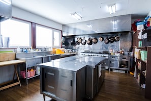 Refrigerador, microondas