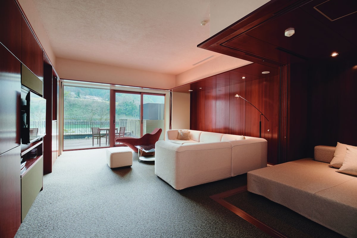 deluxe suite with hot spring bath, 1 bedroom, non smoking (111) | premium bedding, down duvets, free minibar items, in-room safe