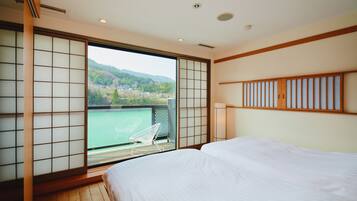 Room, Non Smoking, River View (306) | View from room