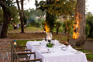 Breakfast, lunch, dinner served; international cuisine  - Elewana Sand River Masai Mara (Maasai Mara)