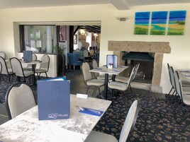 Lunch and dinner served, local cuisine