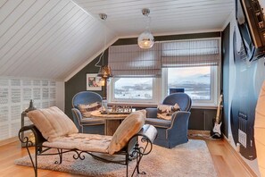Cottage, 3 Bedrooms | Living room | Flat-screen TV, fireplace - RIBO Apartment Katterjokk (Riksgränsen)