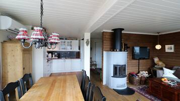 Family Apartment, 3 Bedrooms, Hill View | 3 bedrooms, premium bedding, blackout drapes, soundproofing