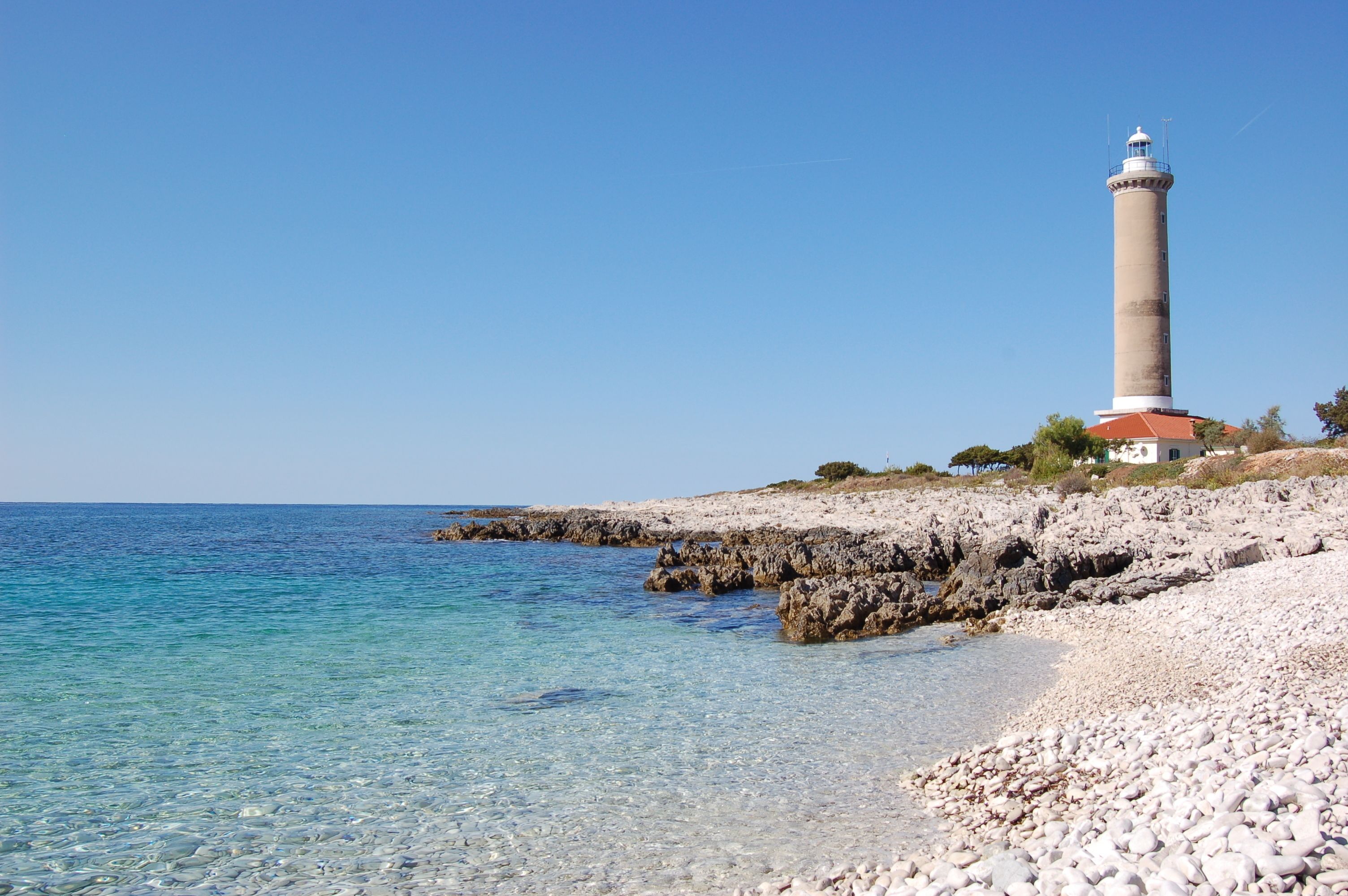 Beach nearby, snorkeling, surfing, kayaking