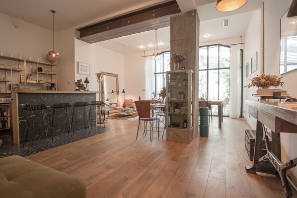 Reception - Casa Blanca B&B (Bordeaux)