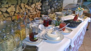 Dagelijks ontbijtbuffet (toeslag)