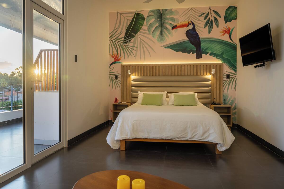 Kamar Deluks, 2 Tempat Tidur Double, teras | Seprai premium, brankas, ruang kerja ramah laptop, dan kedap suara