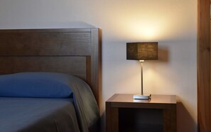 House, 2 Bedrooms | Individually decorated, individually furnished, iron/ironing board - Casas da Fajã (Horta)