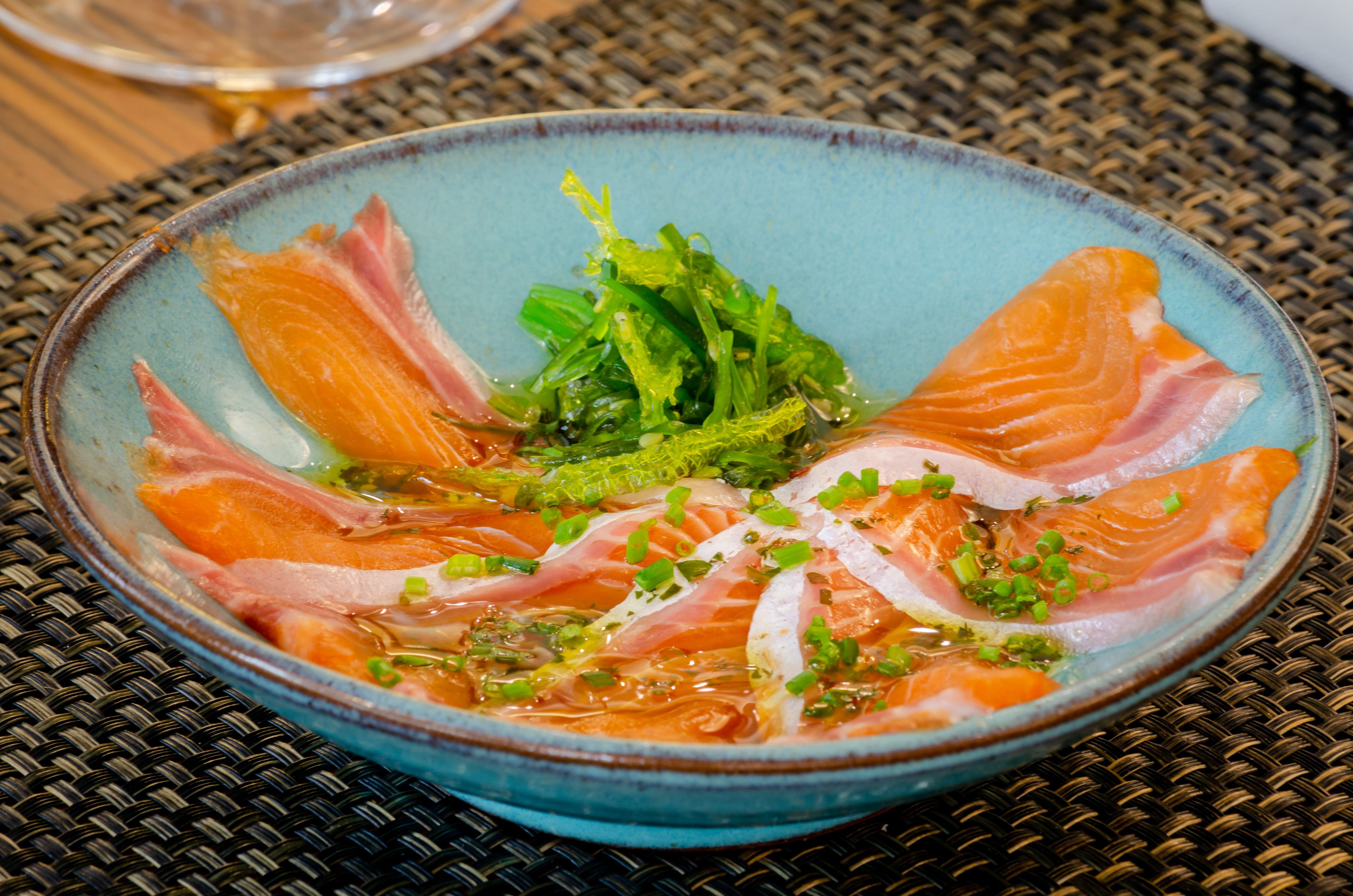 lunch and dinner served