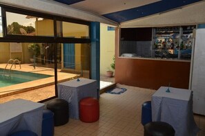 Poolside bar