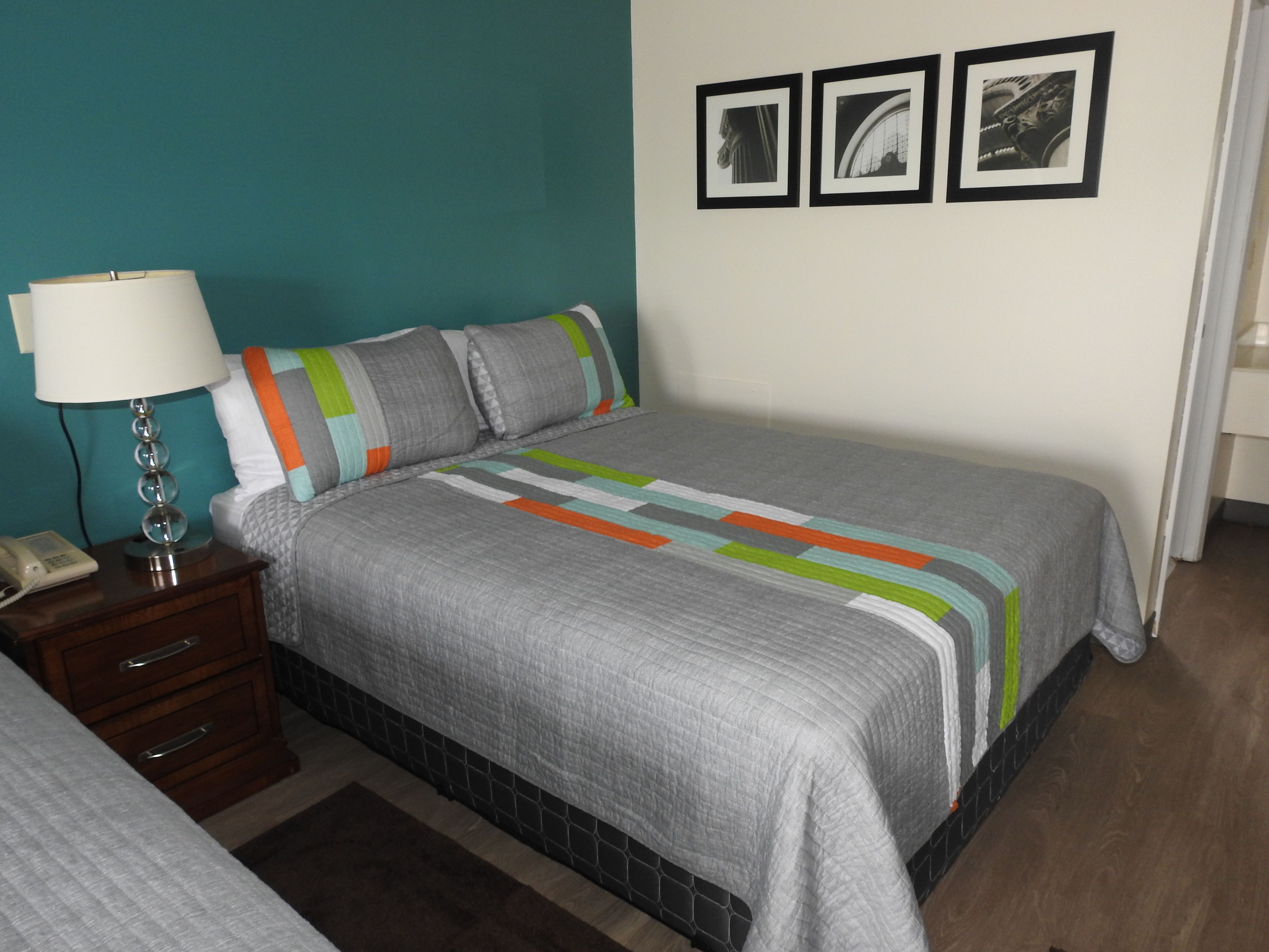 Comfort Room, 2 Queen Beds | Premium bedding, desk, iron/ironing board, free WiFi