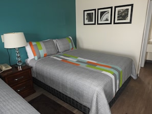 Comfort Room, 2 Queen Beds | Premium bedding, desk, iron/ironing board, free WiFi - Edelweiss Inn (Eureka Springs)