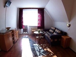 Chambre Familiale, 1 chambre, balcon, vue montagne