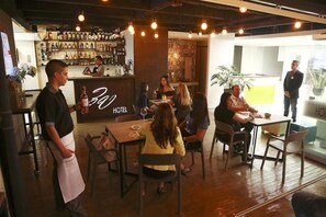 Bar (on property) - Hotel Zona Verde (Medellín)