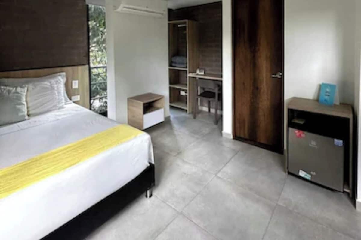 Quadruple Room, Bathtub | Blackout drapes, WiFi (free), bed sheets