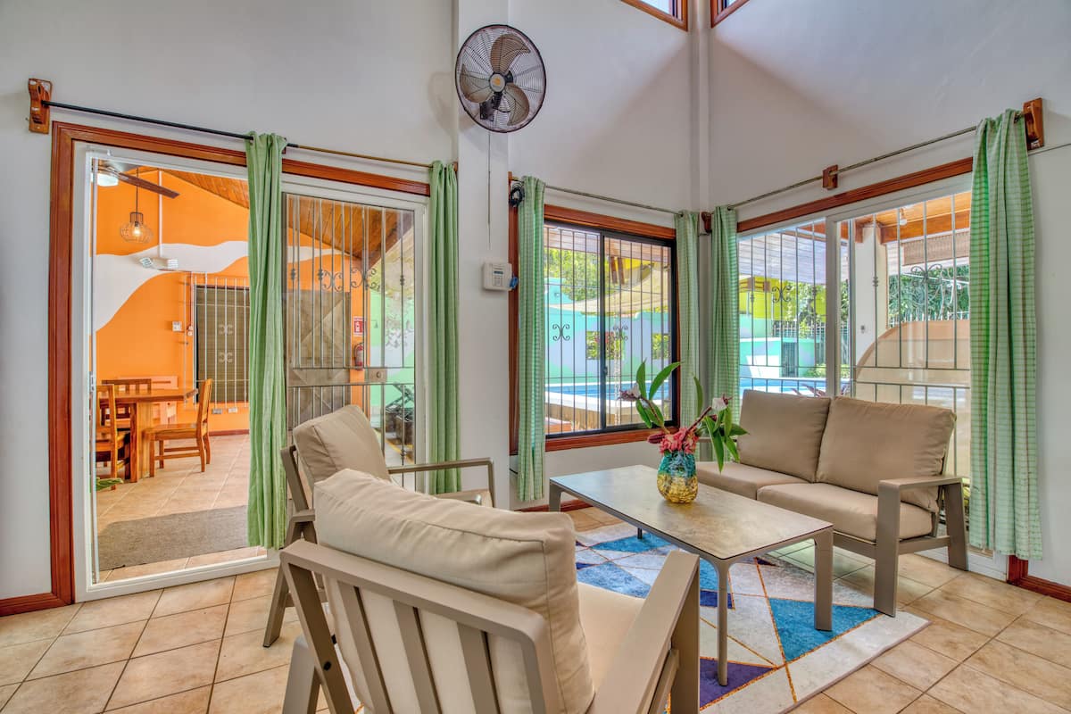 House | Living area | 24-inch flat-screen TV with cable channels, TV