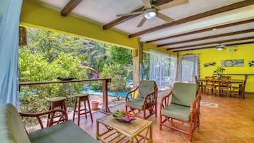 Villa, vistas al jardín | Terraza o patio