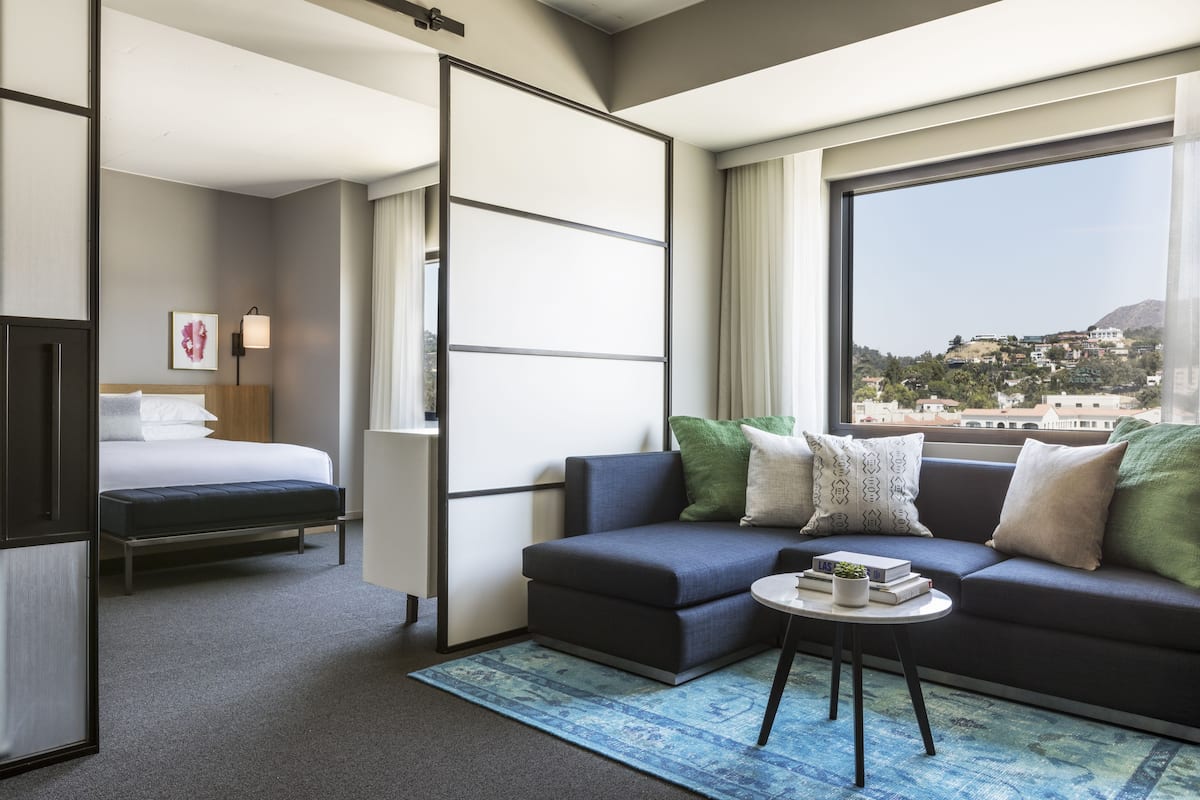 Frette Italian sheets, premium bedding, pillowtop beds, minibar