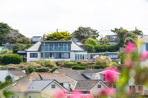 Property entrance - Blue Bay House (Newquay)