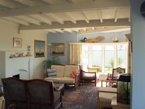 Lounge - Blue Bay House (Newquay)