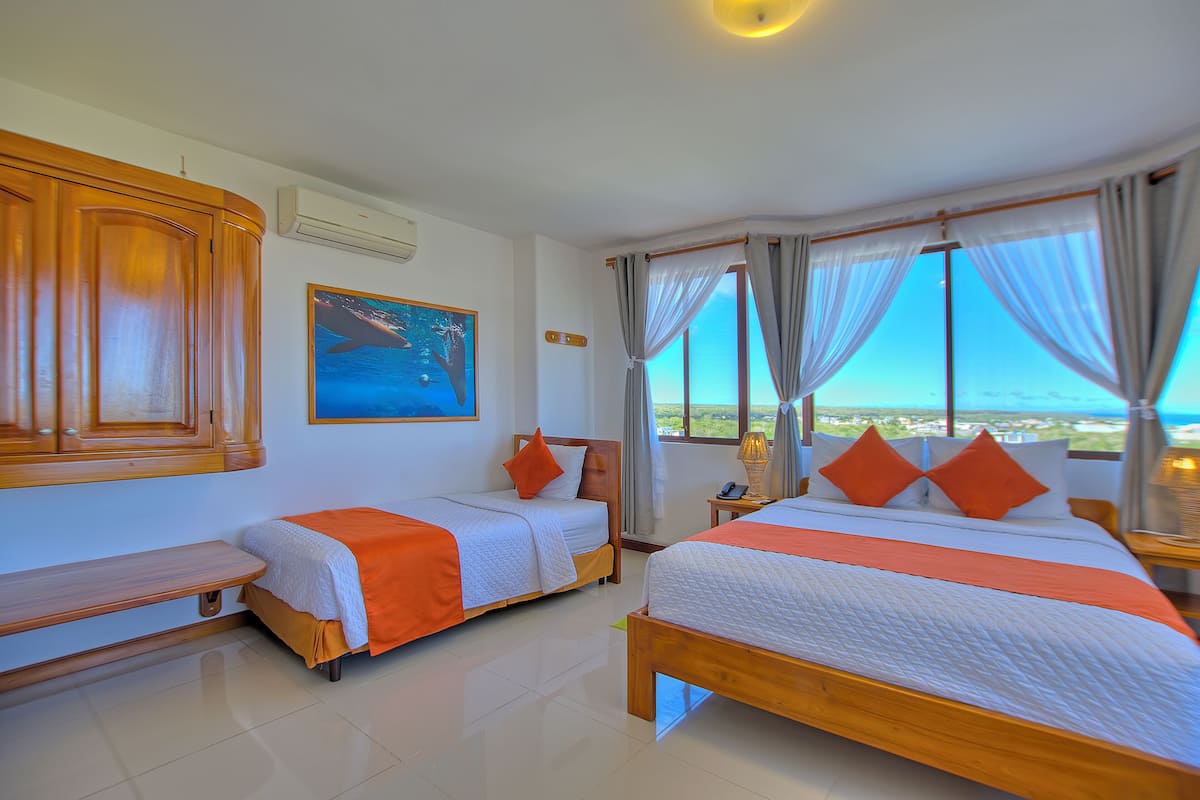 1 bedroom, Egyptian cotton sheets, premium bedding, minibar