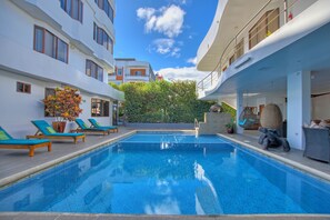 Outdoor pool, sun loungers